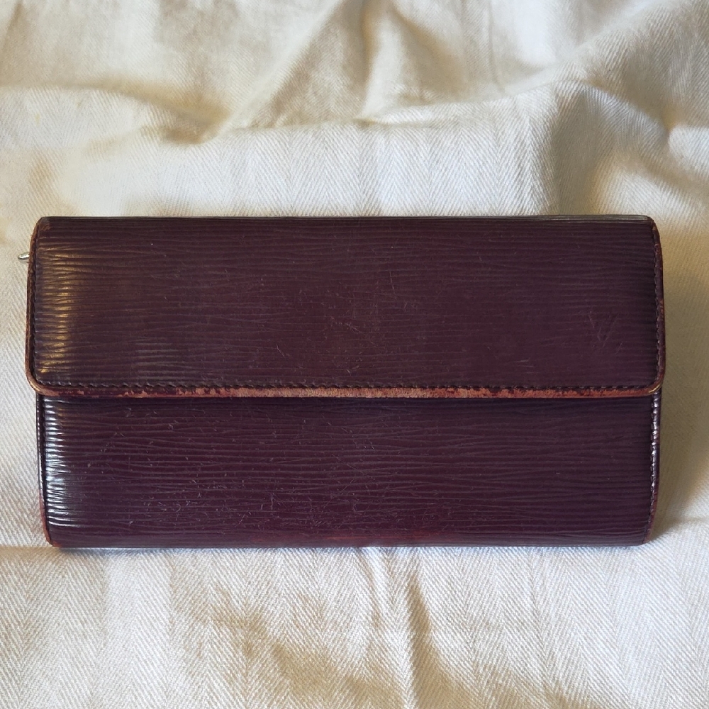 Louis Vuitton Plum and Pink Epi-Leather Wallet